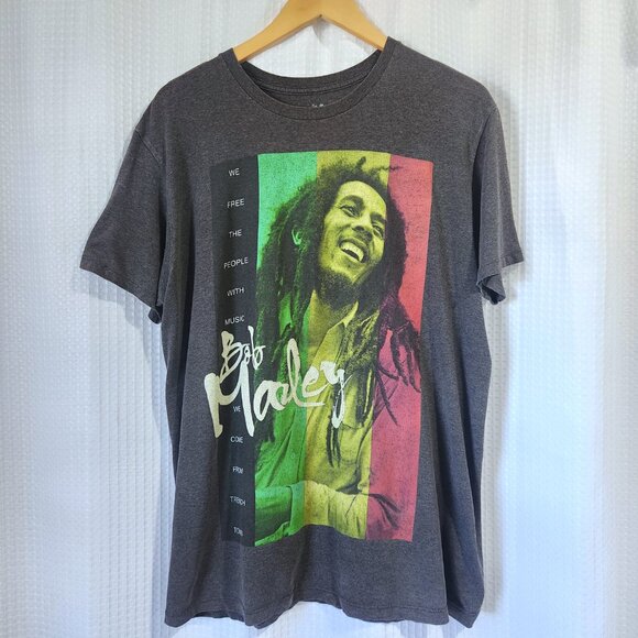 Bob Marley Graphic T Shirt Free The People With Music We Come Fron Trench Town - Picture 2 of 5